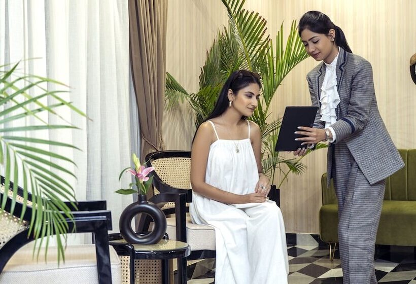 Hotel Zana Lake Resort Udaipur