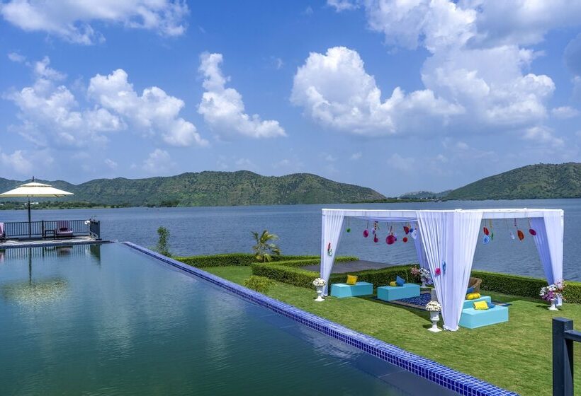 Hotel Zana Lake Resort Udaipur