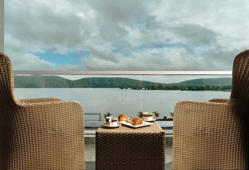 Hotel Zana Lake Resort Udaipur