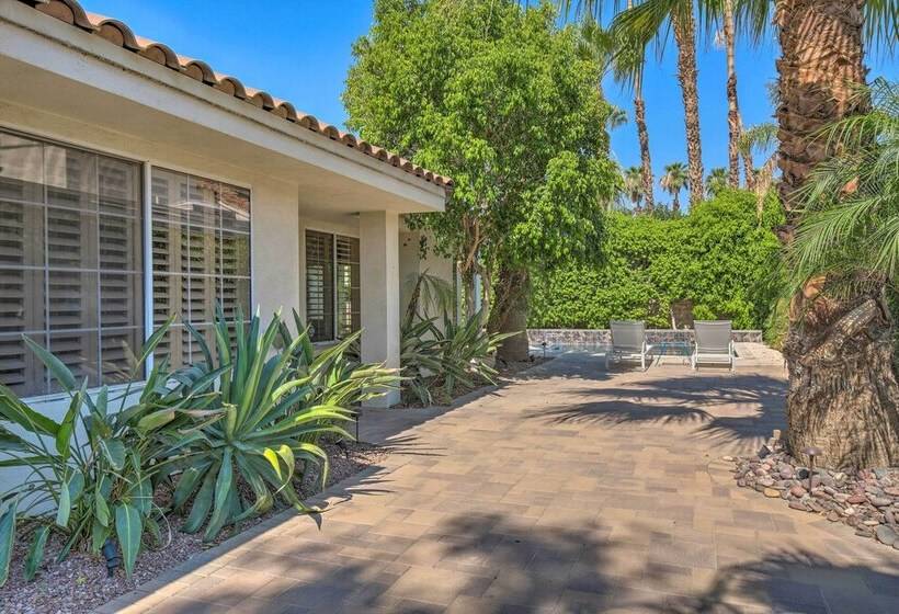 Palm Desert Retreat W/ Private Pool, Near Golf!
