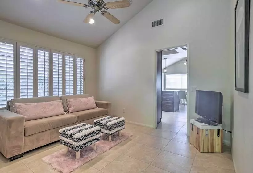 Palm Desert Retreat W/ Private Pool, Near Golf!