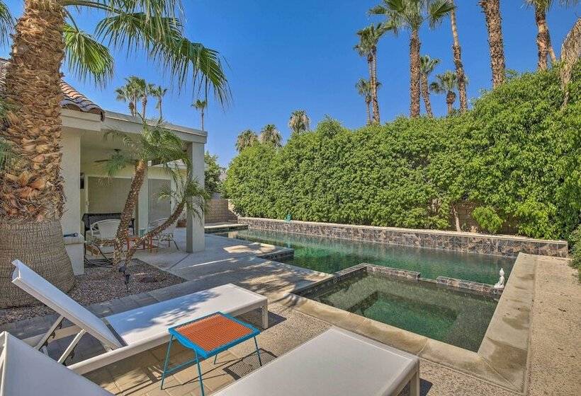 Palm Desert Retreat W/ Private Pool, Near Golf!