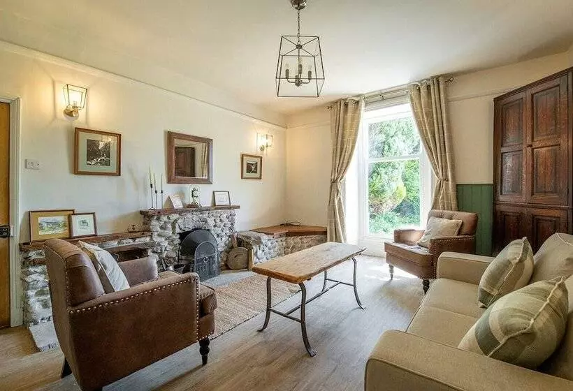 Miresfield Farm Bed & Breakfast