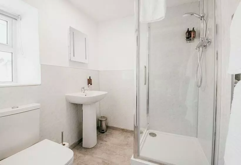 Miresfield Farm Bed & Breakfast