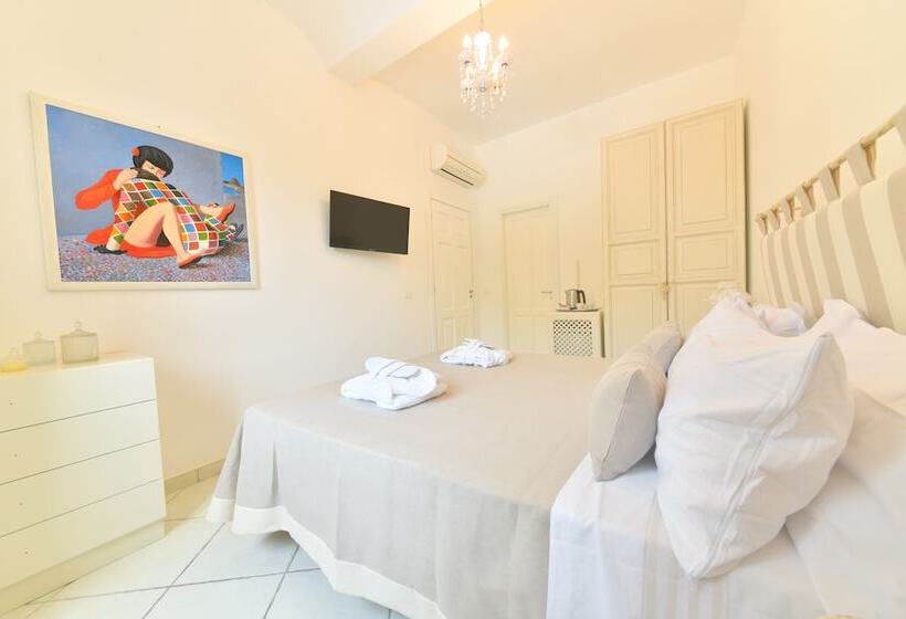 פנסיון Queen Suite