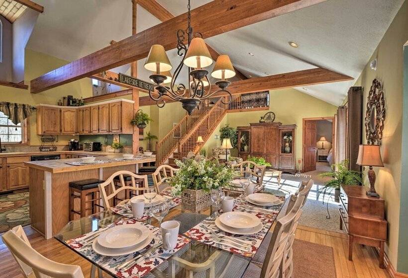 Private Family Home W/ Deck, Porch + Forest Views!