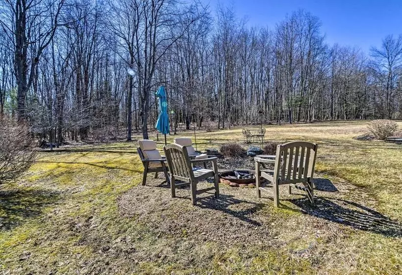 Private Family Home W/ Deck, Porch + Forest Views!