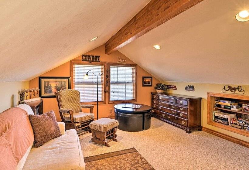 Private Family Home W/ Deck, Porch + Forest Views!