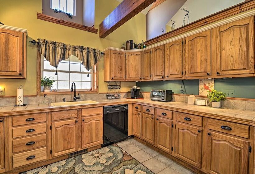 Private Family Home W/ Deck, Porch + Forest Views!