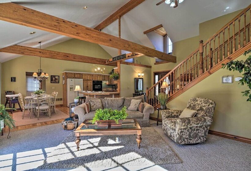 Private Family Home W/ Deck, Porch + Forest Views!