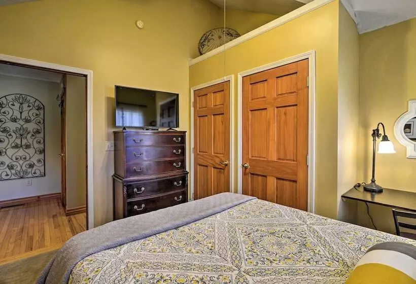 Private Family Home W/ Deck, Porch + Forest Views!