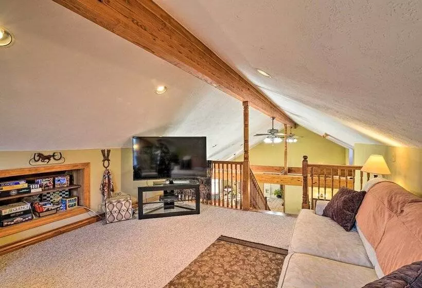 Private Family Home W/ Deck, Porch + Forest Views!