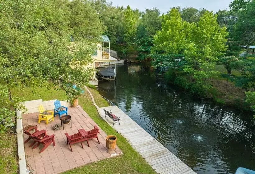 Red Bird Cabin Studio Retreat