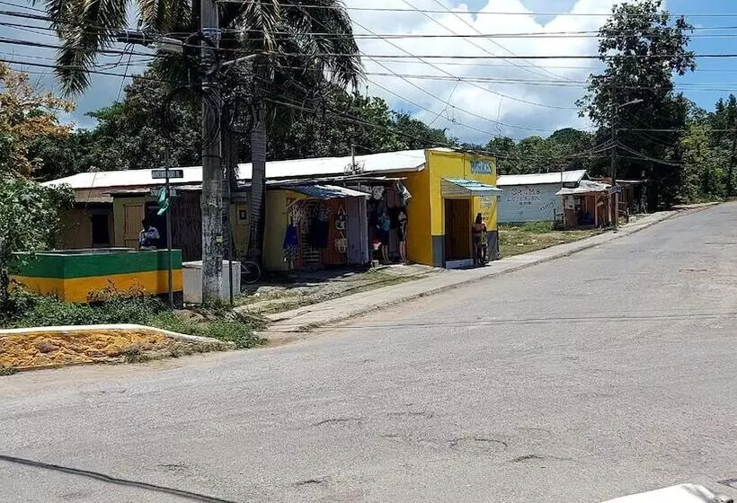 اقامتگاه 3 Bedrooms Rentals In Port Morant St Thomas