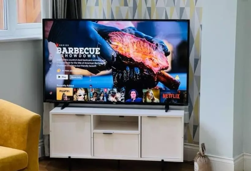 Residenssi Overbury Lodge, Birmingham With Free Parking