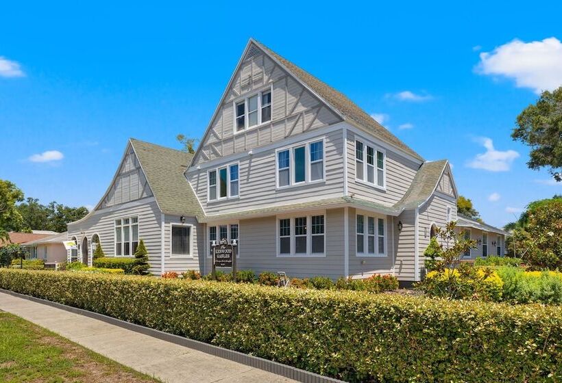 The Kenwood Gables Boutique Bed & Breakfast