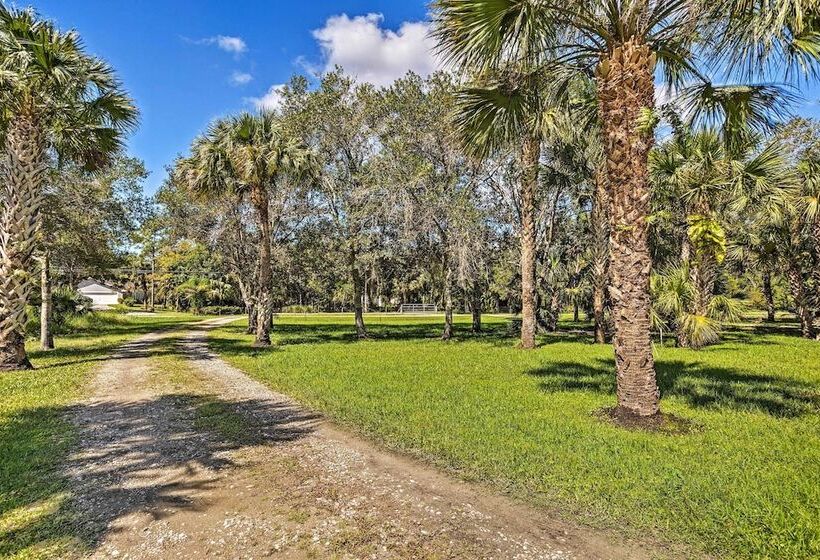 Jupiter Cottage W/ Patio, Gas Grill & Fire Pit!