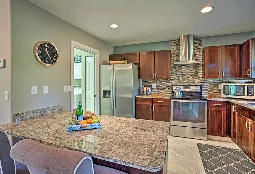 Jupiter Cottage W/ Patio, Gas Grill & Fire Pit!