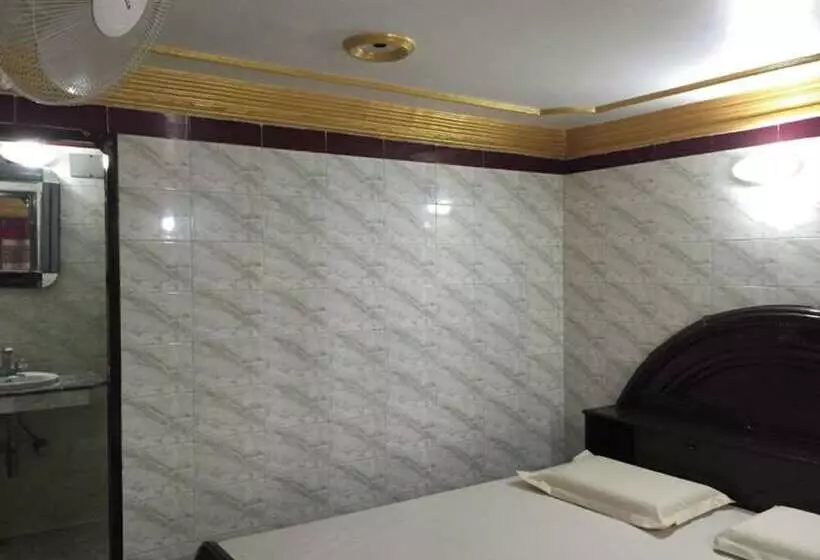 Hotelli Goroomgo Shanti Guest House Varanasi