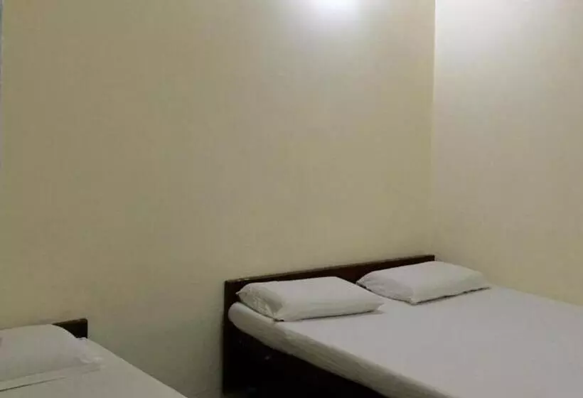 Hotelli Goroomgo Shanti Guest House Varanasi
