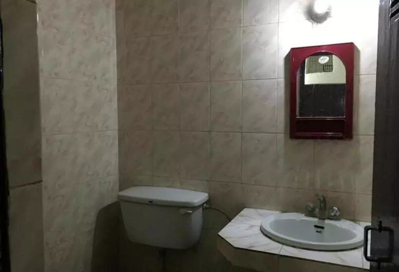 Hotelli Goroomgo Shanti Guest House Varanasi