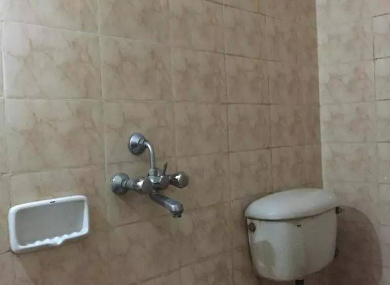 Hotelli Goroomgo Shanti Guest House Varanasi