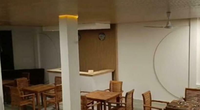 هتل The Sunset Villa