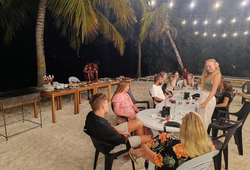 هتل The Sunset Villa