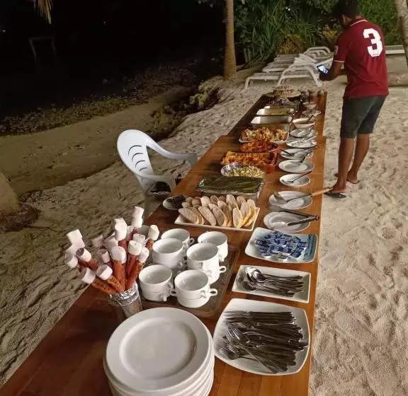 هتل The Sunset Villa