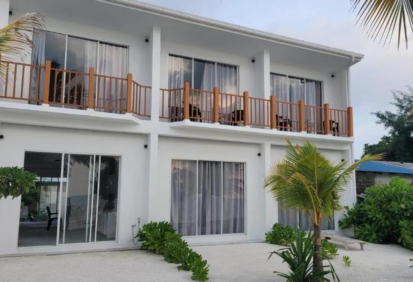 هتل The Sunset Villa