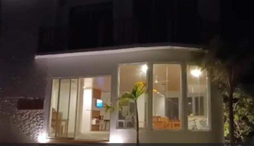 هتل The Sunset Villa