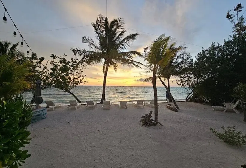 هتل The Sunset Villa