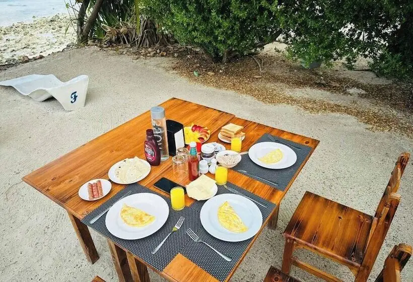 هتل The Sunset Villa