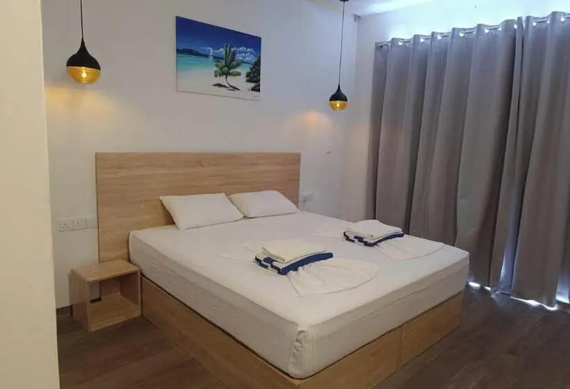 هتل The Sunset Villa
