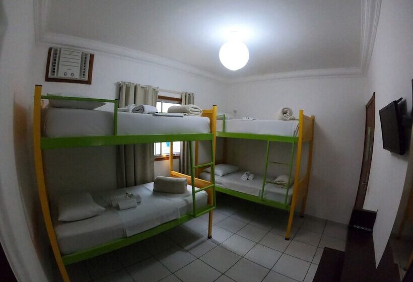 هاستل Che Lagarto Paraty