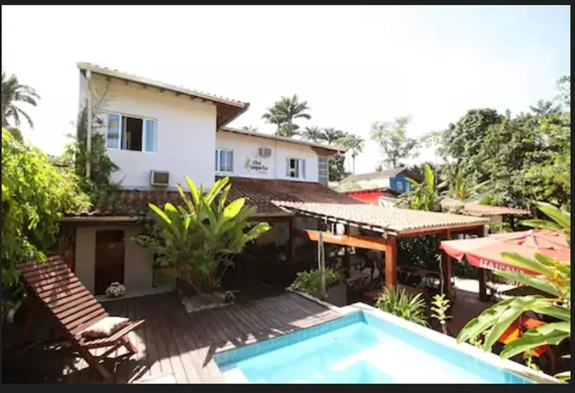 Retkeilymaja Che Lagarto Paraty