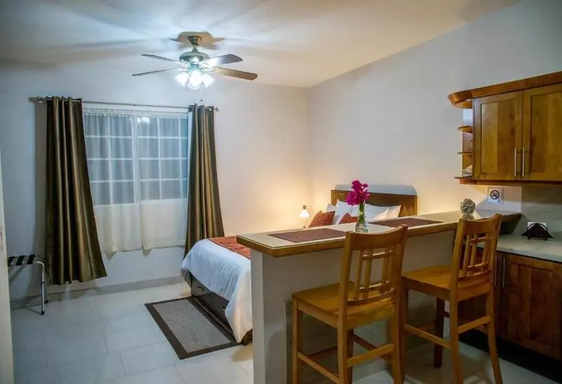 Bugambilias Suites