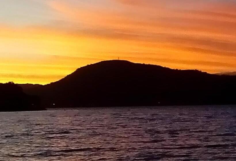 Cedarwood Lakeside Motel & Conference Venue