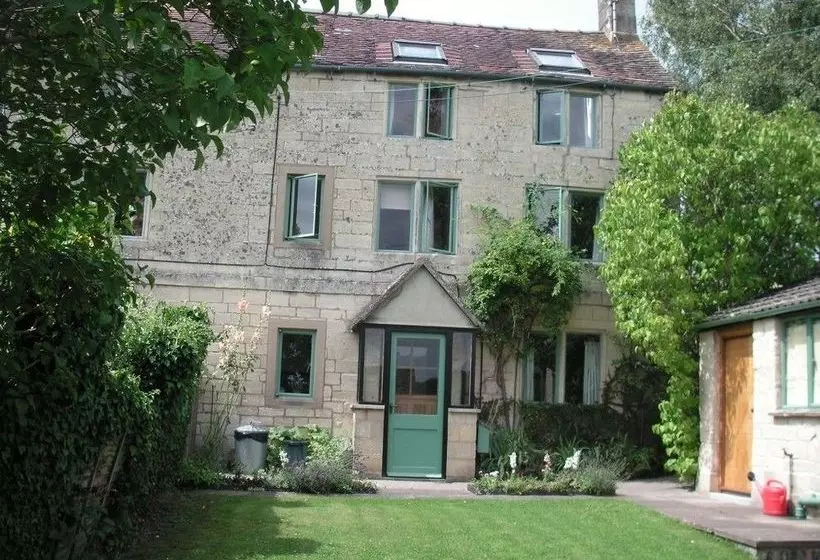 Ernies Cottage