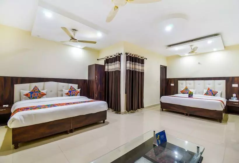Fabhotel Js Regency