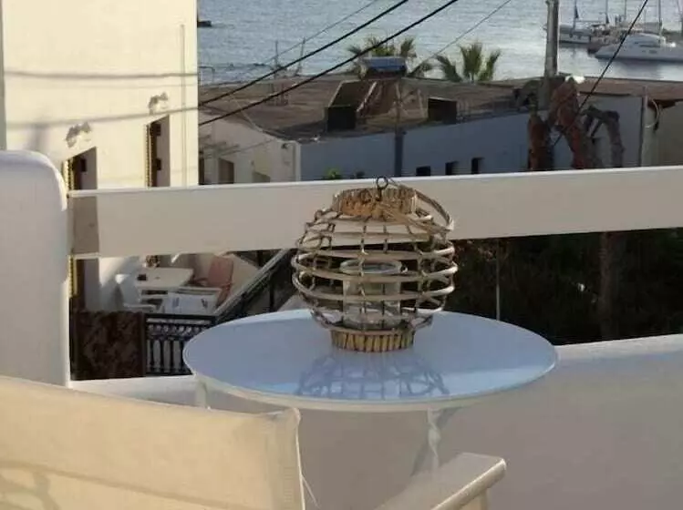 هتل Naxos Anassa Suites
