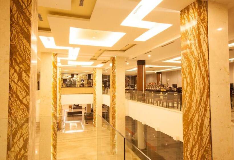 호텔 Claro Kendari