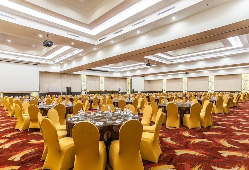 호텔 Claro Kendari