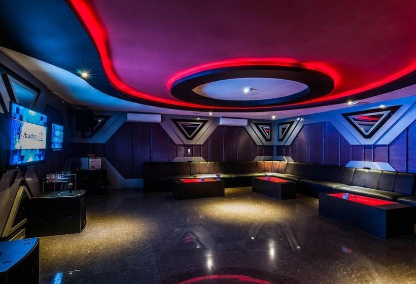 호텔 Claro Kendari