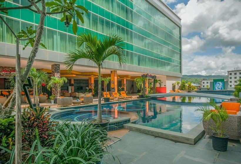 호텔 Claro Kendari