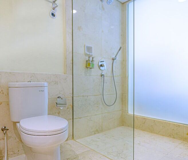 호텔 Claro Kendari