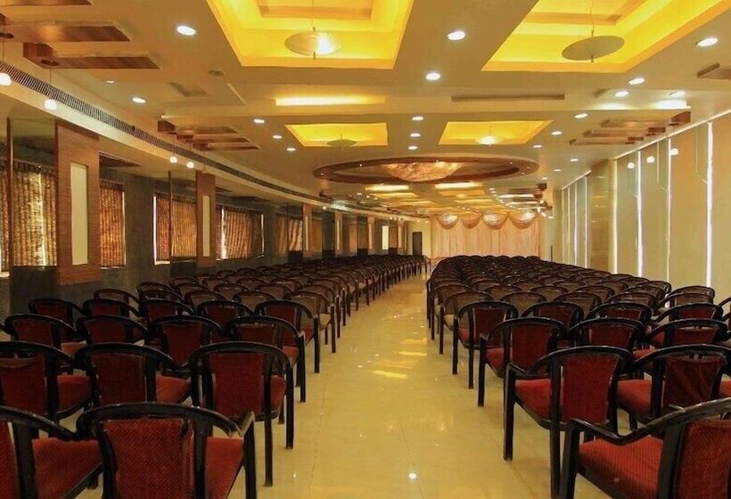 Hotel Kumar Resort By Turtle, Lonavala