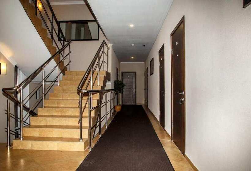 هتل Marton Cherepovetskaya