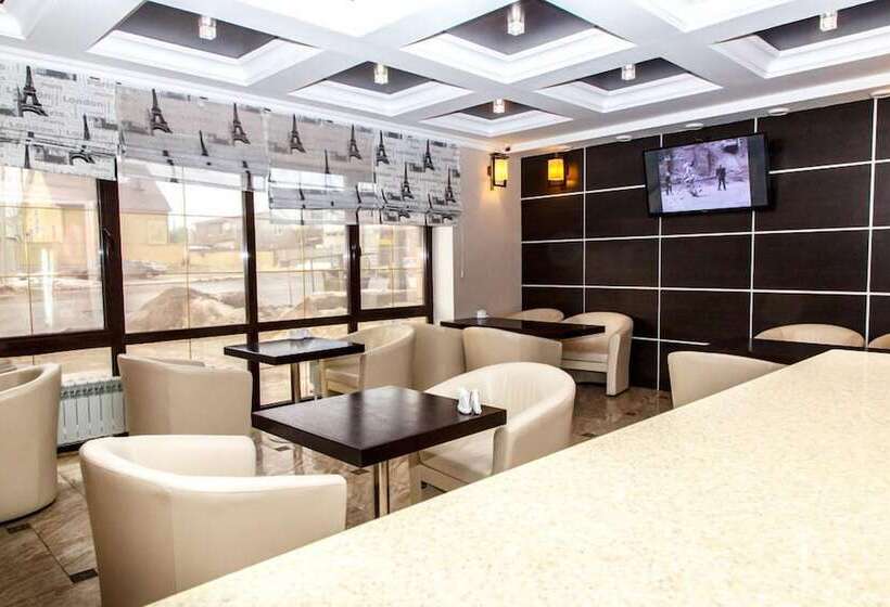 هتل Marton Cherepovetskaya