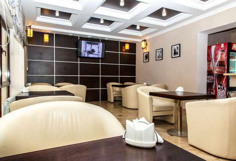 هتل Marton Cherepovetskaya